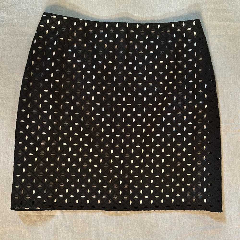 Tahari Black Eyelet Skirt with White Lining